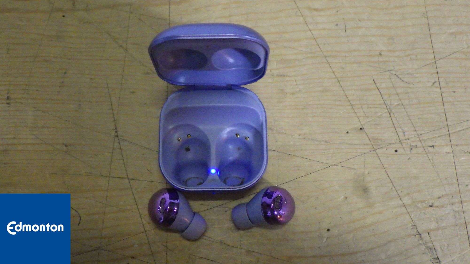 Samsung Galaxy Buds Pro SM-R190 Earbuds and Charger - Michener