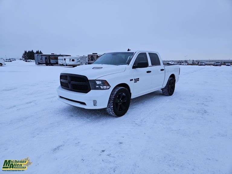 2019  Ram  1500 Classic  4x4 Crew Cab SB