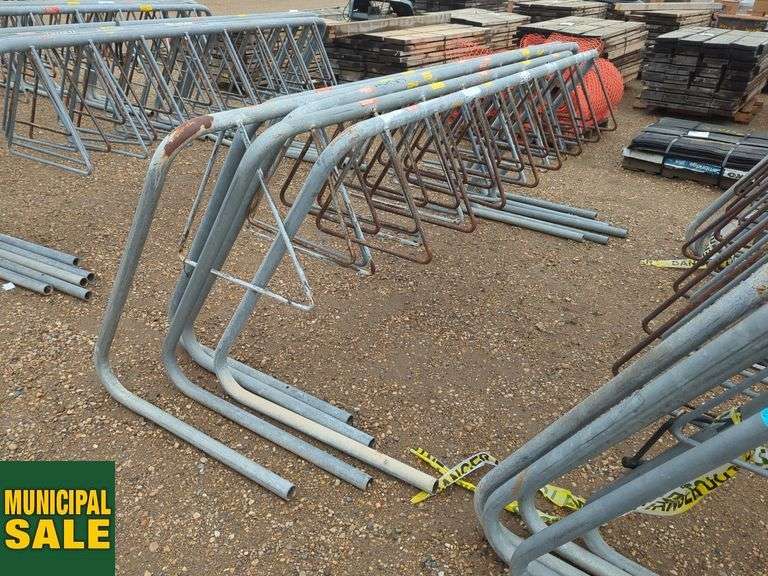 Used Bike Racks 5 Bicycle Racks - Michener Allen Auctioneering Ltd