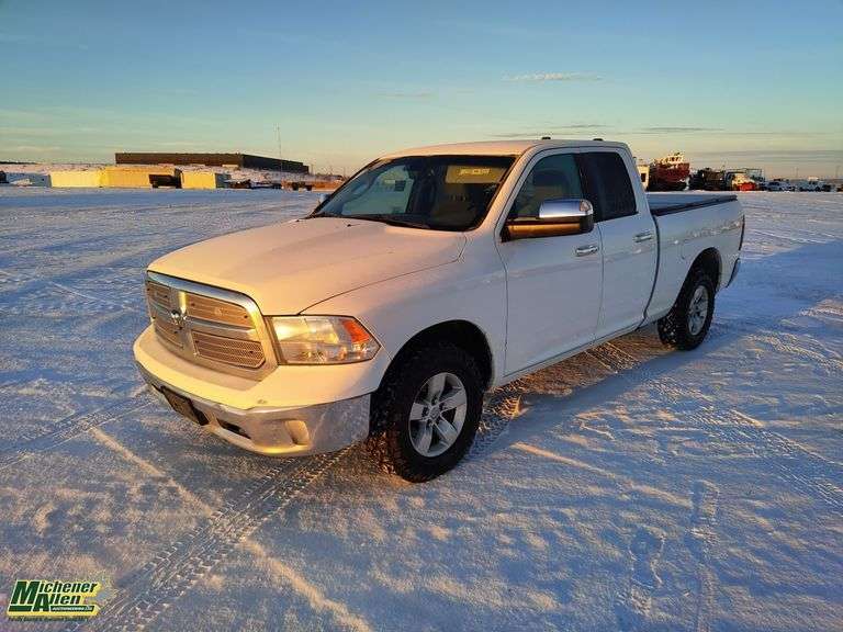 2013  Ram  1500  4x4 SLT Quad Cab SB