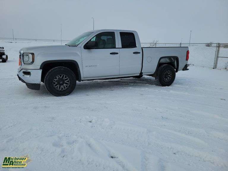 2018  GMC  Sierra 1500  4x2 4dr Crew Cab