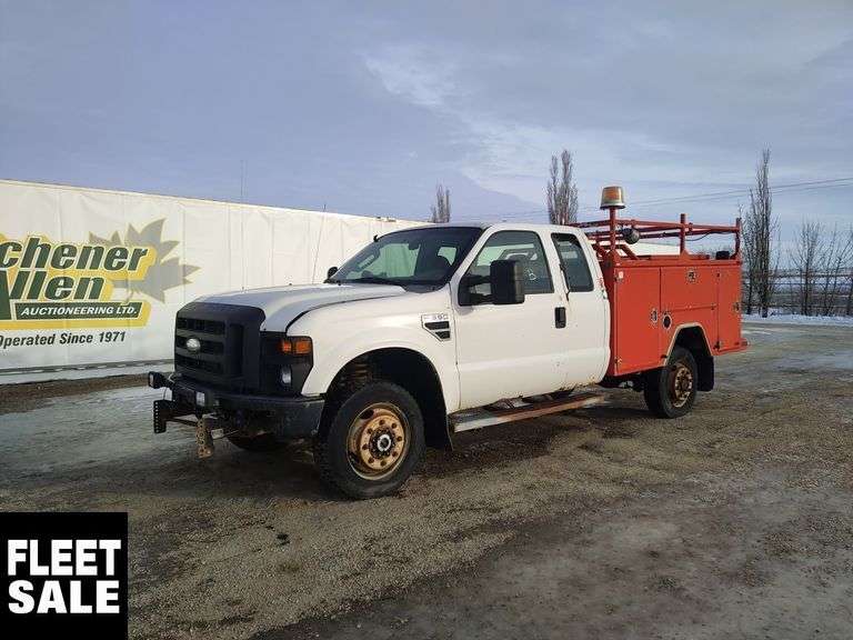 2008 Ford F-350 Super Duty 4x4 XL 4dr SuperCab 4WD LB S/A Service Truck