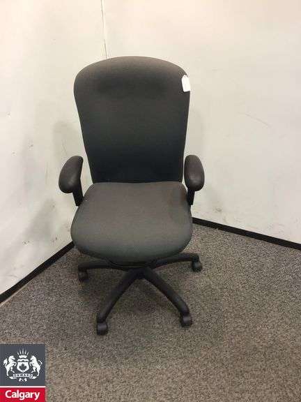 Global Accolade chair - Grey