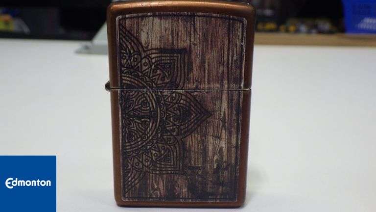 Zippo lighter ***No lighter fluid***