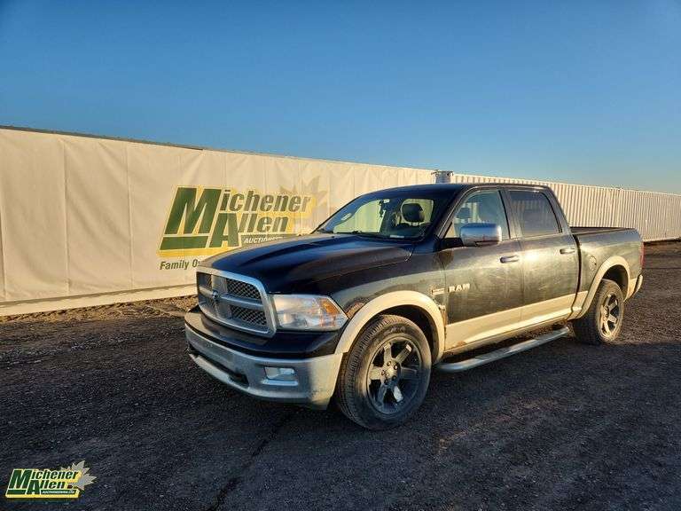 2010  Dodge  Ram 1500  4x4 Laramie 4dr Crew Cab 5.5 ft. SB