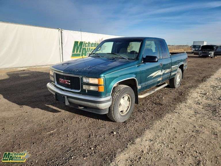 1998  GMC  Sierra 1500  2dr K1500 SL 4WD Extended Cab SB