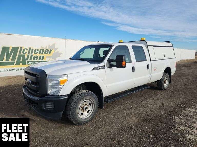 2016  Ford  F-350 Super Duty  4x4 XL 4dr Crew Cab 8 ft. LB SRW Pickup  4x4