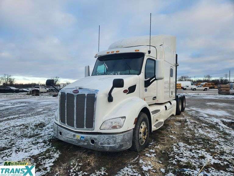 Non-Operable  2019  Peterbilt  579  T/A  Sleeper Tractor
