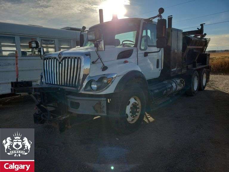 Non-Operable  2008  International  WorkStar 7500  T/A  Hot Patch Truck