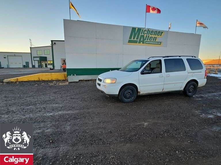 2005  Chevrolet  Uplander  LS FWD 4dr Extended Mini-Van