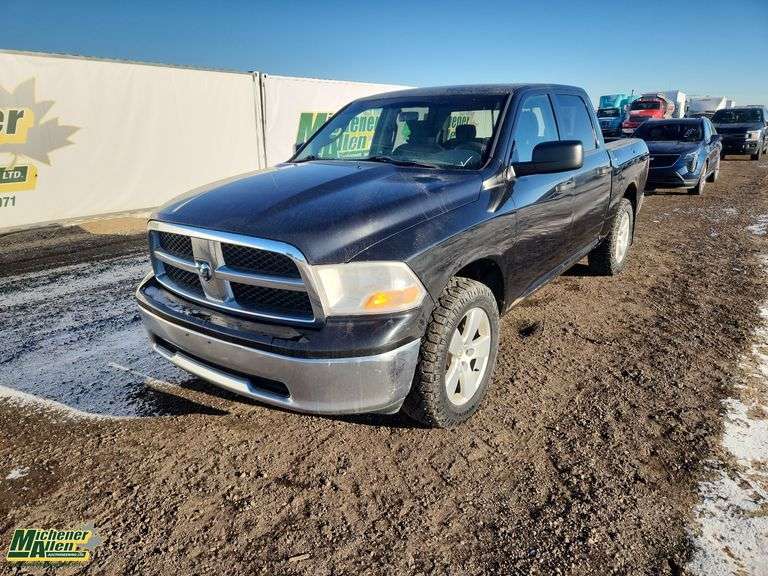 2009  Dodge  Ram 1500  4x4 SLT Crew Cab SB