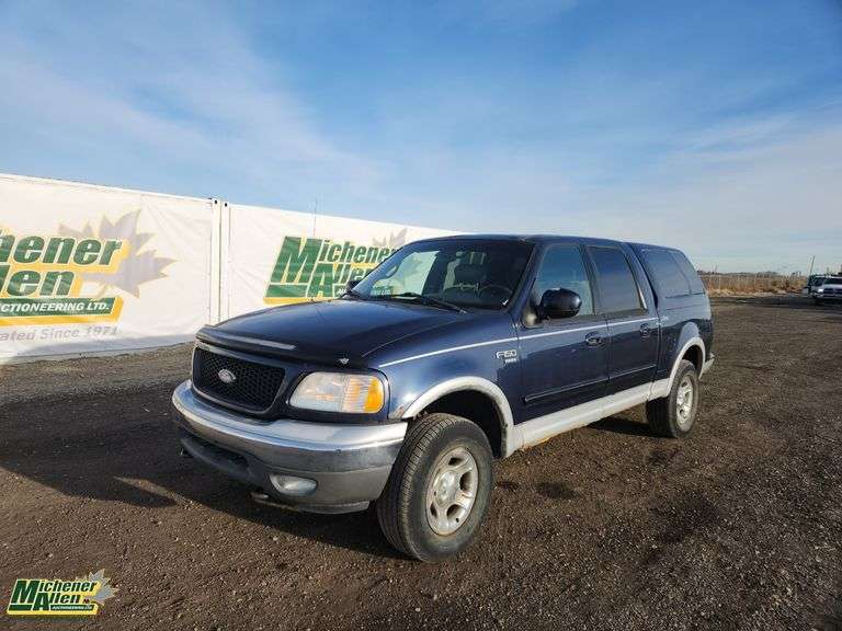 2002  Ford  F-150  4x4 SuperCrew Lariat SB w.Canopy