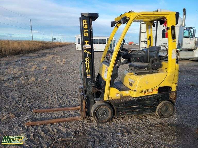 Forklift Non-Operable  Hyster   S30FT  1300  KG  Forklift