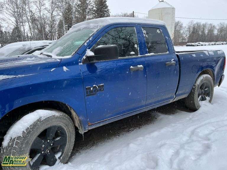 2019  Ram  1500 Classic  4x4 ST 4dr Quad Cab 6.3 ft. SB Pickup