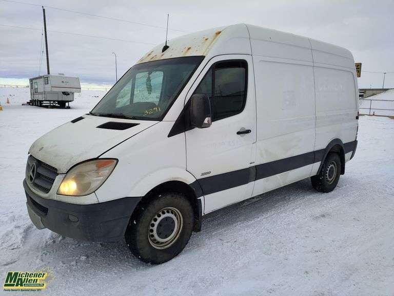 2011  Mercedes-Benz  Sprinter 2500  144"WB 3dr Diesel  Cargo Van