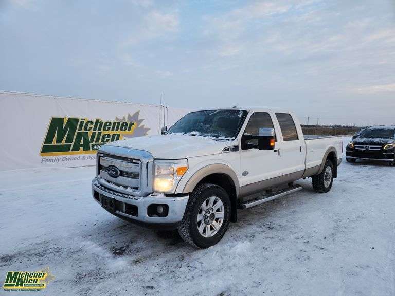 2014  Ford  F-350 SD  4x4 Lariat 4dr Crew Cab 8 ft. LB SRW Diesel