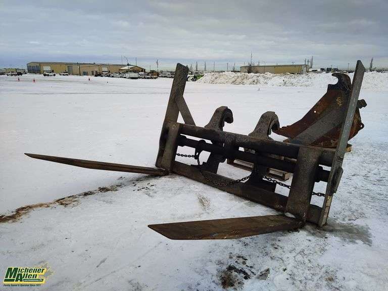 Brandt Forks (Fits JD 744K Loader)