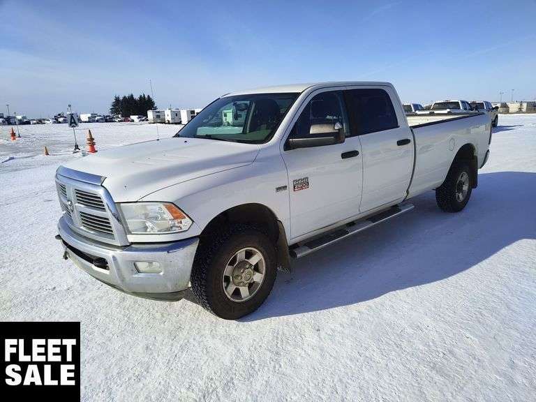 2011 Ram 2500 4x4 SLT 4dr Crew Cab 8 ft. LB Hemi