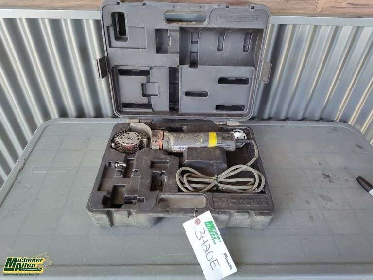 Monti Bristle Blaster Electric