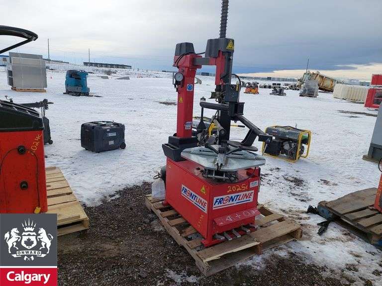 Tire Mounting Machine(Broken Assist Arm)