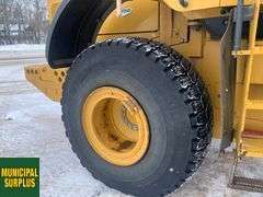 2017  JOHN DEERE  724K  Wheel Loader