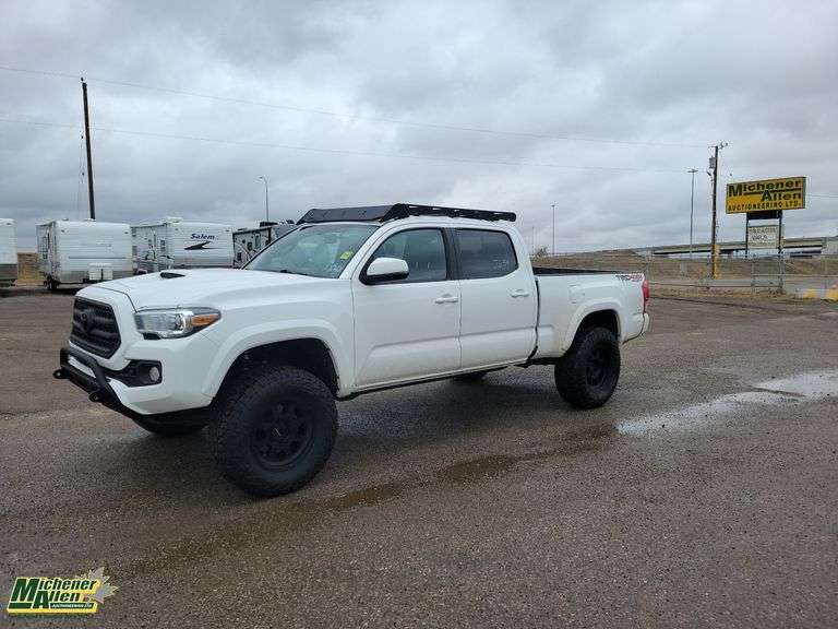 2016 Toyota Tacoma 4x4 TRD Sport V6 4dr Double Cab 6.1 ft LB