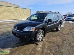 2011  Mitsubishi  Endeavor  SE