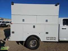 2013  Ram  3500  4x4 SLT 4dr Crew Cab 172.4 in.WB Hemi  S/A  Service Truck