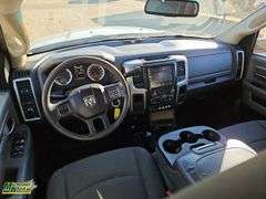 2013  Ram  3500  4x4 SLT 4dr Crew Cab 172.4 in.WB Hemi  S/A  Service Truck