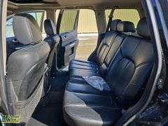 2011  Mitsubishi  Endeavor  SE
