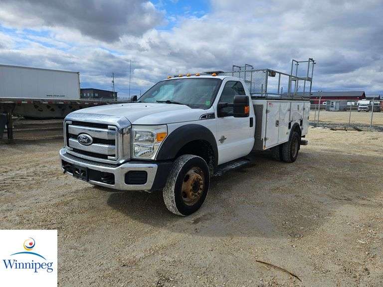 2013  Ford  F-450 Super Duty  S/A  Service Truck