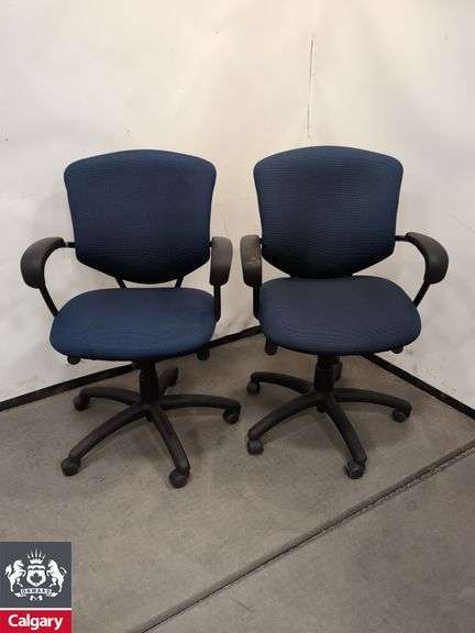 Set of 2 - Blue Global Supra brand Chair