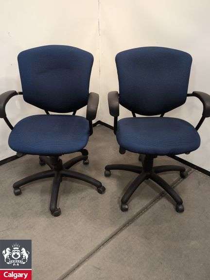 Set of 2 - Blue Global Supra brand Chair