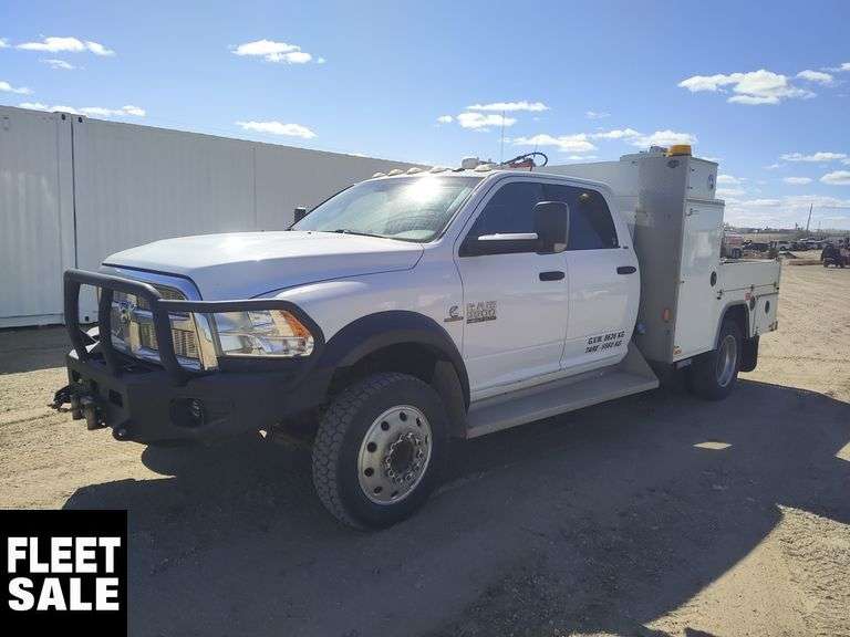 2015  Ram  5500 4WD  S/A  Service Truck
