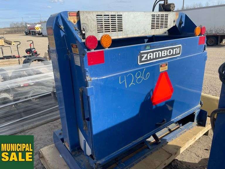 2015 Zamboni 200 Ice Resurfacer Attachment