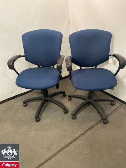 Set of 2 - Blue Global Supra brand Chair