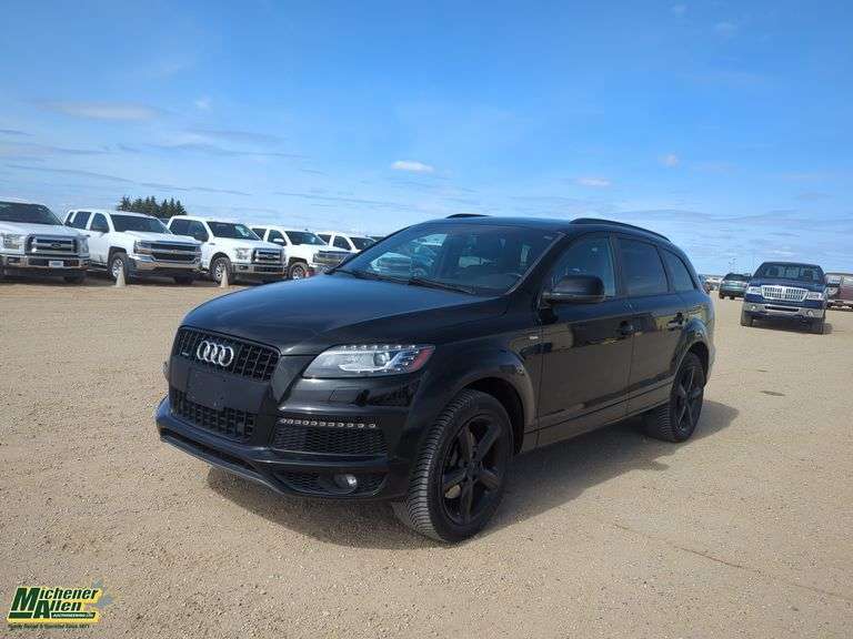 2014  Audi  Q7  3.0 S-Line Quattro AWD 3rd Row SUV