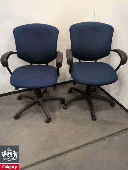 Set of 2 - Blue Global Supra brand Chair