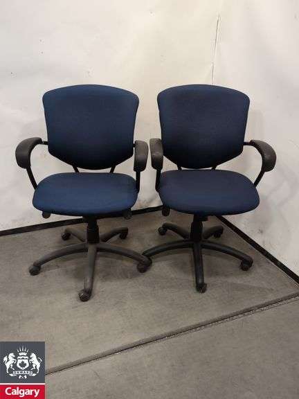 Set of 2 - Blue Global Supra brand Chair