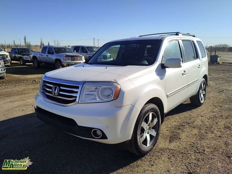 2012  Honda  Pilot  Touring 4WD 3rd Row SUV