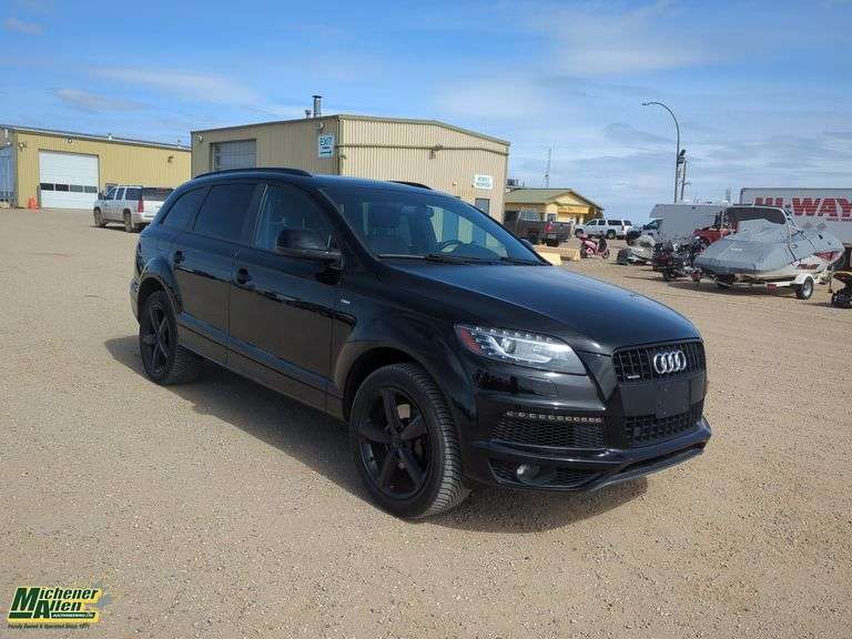 2014  Audi  Q7  3.0 S-Line Quattro AWD 3rd Row SUV