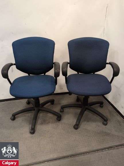 Set of 2 - Blue Global Supra brand Chair