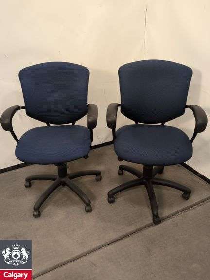 Set of 2 - Blue Global Supra brand Chair