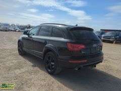 2014  Audi  Q7  3.0 S-Line Quattro AWD 3rd Row SUV