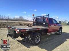 2008 Dodge Ram 3500 4x4 S/A Deck Truck - Michener Allen Auctioneering Ltd