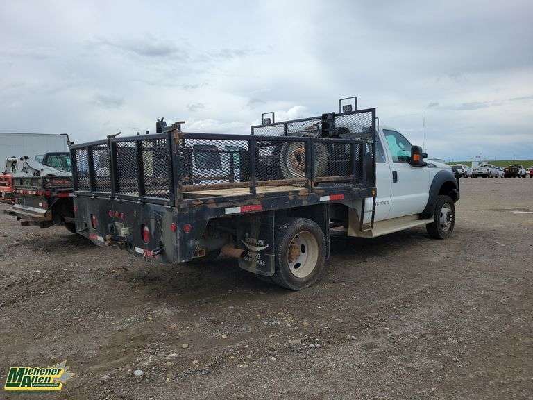 Non-Operable  2015  Ford  F-450 Super Duty  S/A  Deck Truck