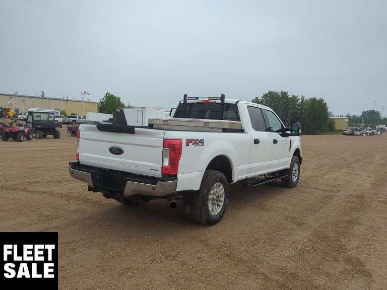 2019  Ford  F-250 Super Duty  4x4 XL 4dr Crew Cab 6.8 ft. SB Pickup