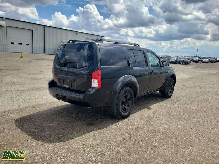 2012  Nissan  Pathfinder  4x4 S 4dr SUV