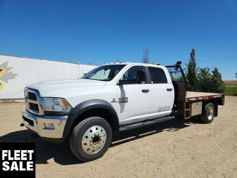 2015  Ram  5500 4X4  S/A  Deck Truck