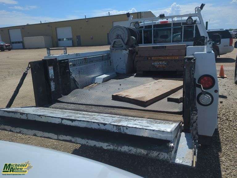 2019  Ford  F-350 Super Duty  4x4 XLT 4dr Crew Cab 179 in. WB SRW Chassis